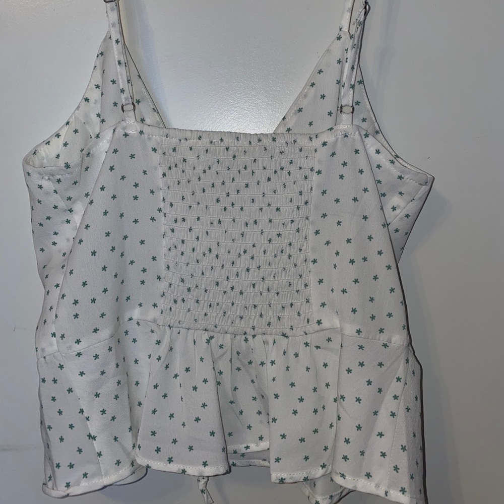 Patterned top - Picture 2 of 3